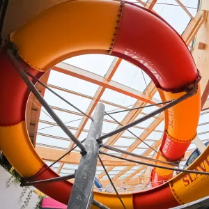 🎶 HIT, KTERÝ SE VYPLATÍ 💦 - vyhraj celodenní rodinnou vstupenku do Aquapalace Praha!