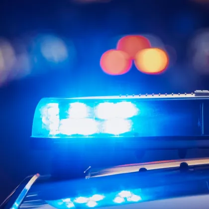 Obci zmizelo víc než 10 milionů. Policie už údajného pachatele obvinila – a starosta oznámil odchod