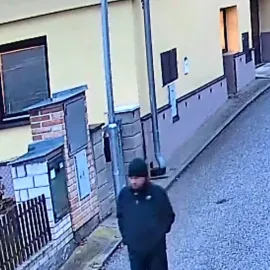 Prodavačku v Rudolfově přepadl muž s nožem, policie pátrá po svědcích